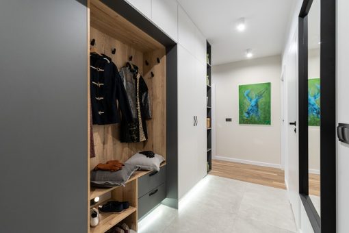 Aménager un dressing : pourquoi opter pour le sur-mesure ?