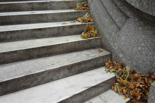 Escalier en marbre : esthétique et facile à entretenir
