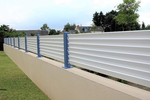 Quelle hauteur pour une clôture mitoyenne ?