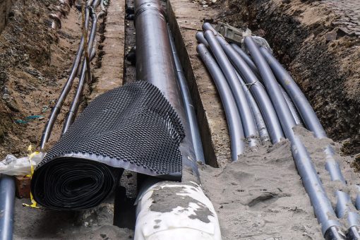 Nettoyage d&rsquo;un drain français : quand et comment ?