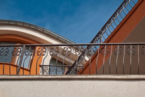 Les garde-corps en fer forgé : comment allier fonctionnalité et esthétique avec élégance ?