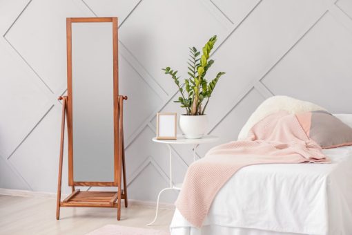Les miroirs sur pied : polyvalence et style pour votre décoration intérieure