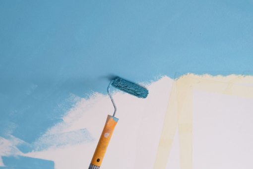 Réparation des imperfections : Comment rendre vos surfaces parfaites avant la peinture ?