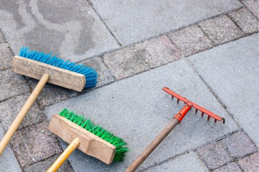 Restez organisé avec ces 5 choix de dallage facile à entretenir : astuces de nettoyage incluses