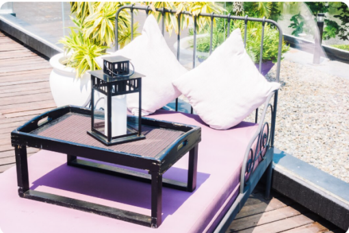 Les différents styles de table de balcon suspendue