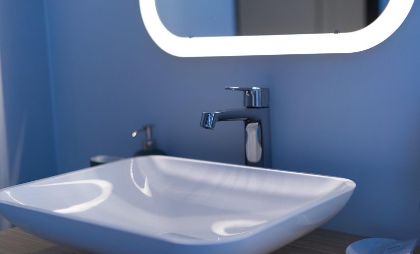 Hauteur pose lavabo ergonomique assis/debout