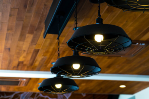 Le plafonnier, bien plus qu&rsquo;un simple éclairage au plafond