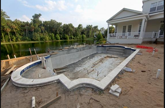 Béton projeté : une technique robuste pour vos piscines