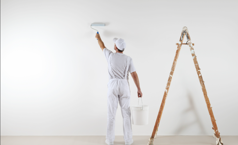 Comment choisir la bonne nuance de blanc cassé pour vos murs ?