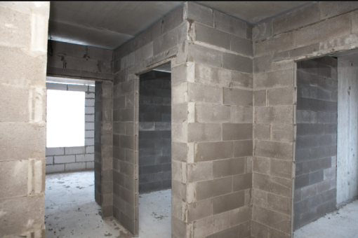 Comment poser des seuils de porte et des appuis de fenêtre en béton préfabriqué ?