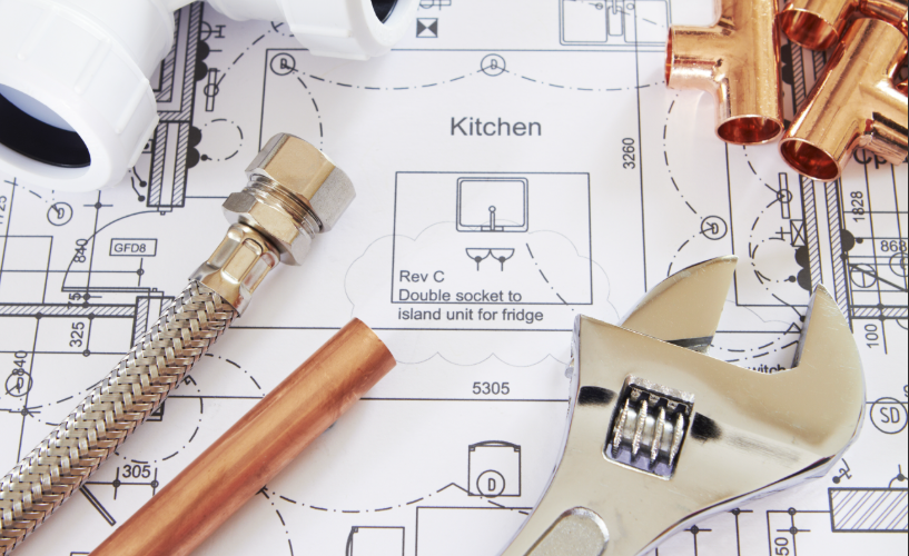 Électricité et plomberie : quand faut-il faire appel à un professionnel ?